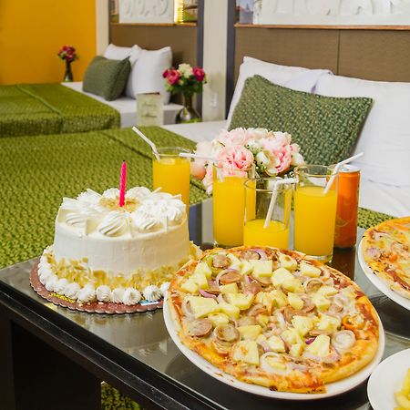 Eurotel Vivaldi Araneta Quezon City Εξωτερικό φωτογραφία