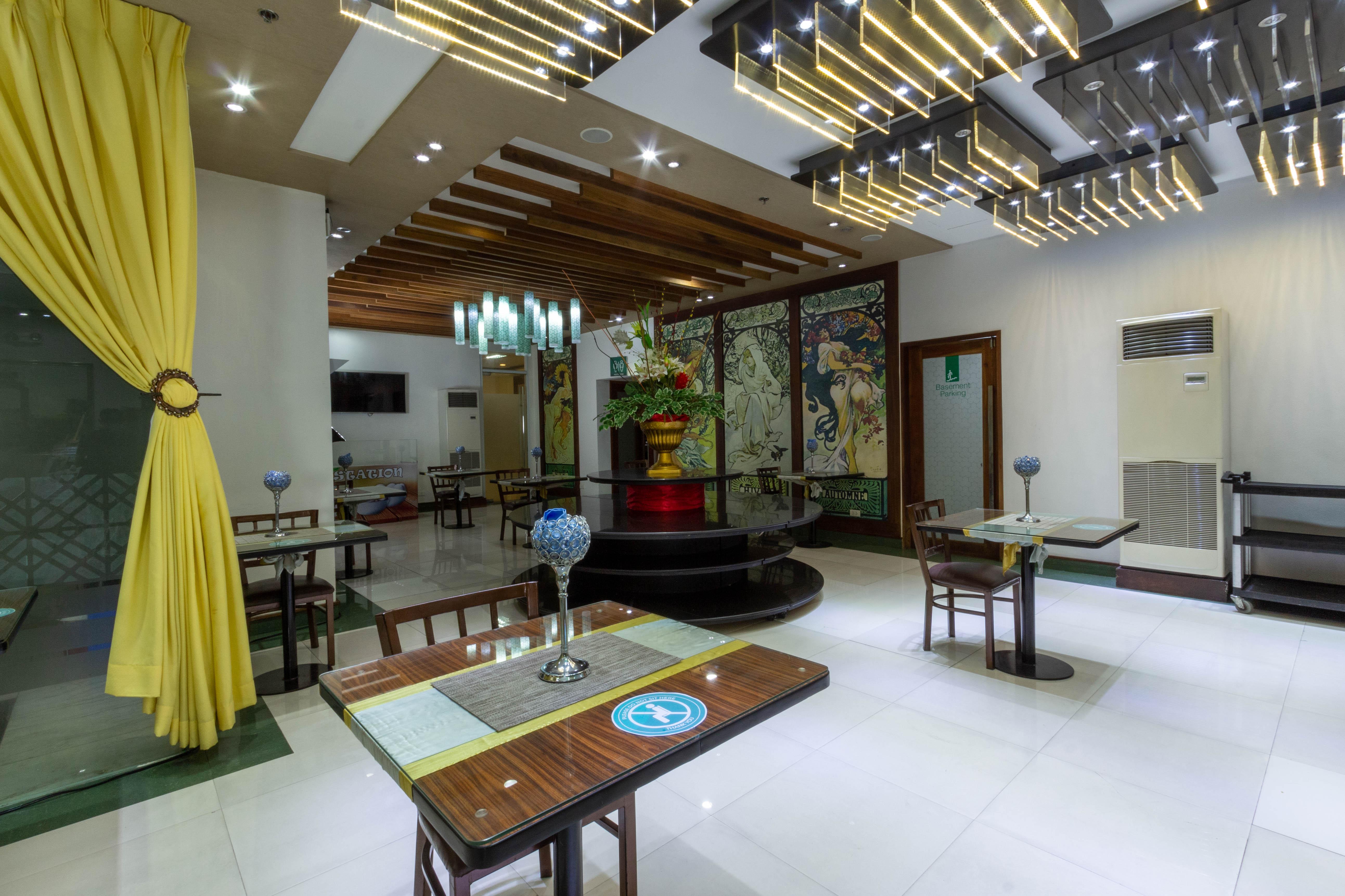 Eurotel Vivaldi Araneta Quezon City Εξωτερικό φωτογραφία