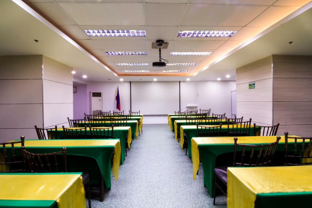 Eurotel Vivaldi Araneta Quezon City Εξωτερικό φωτογραφία