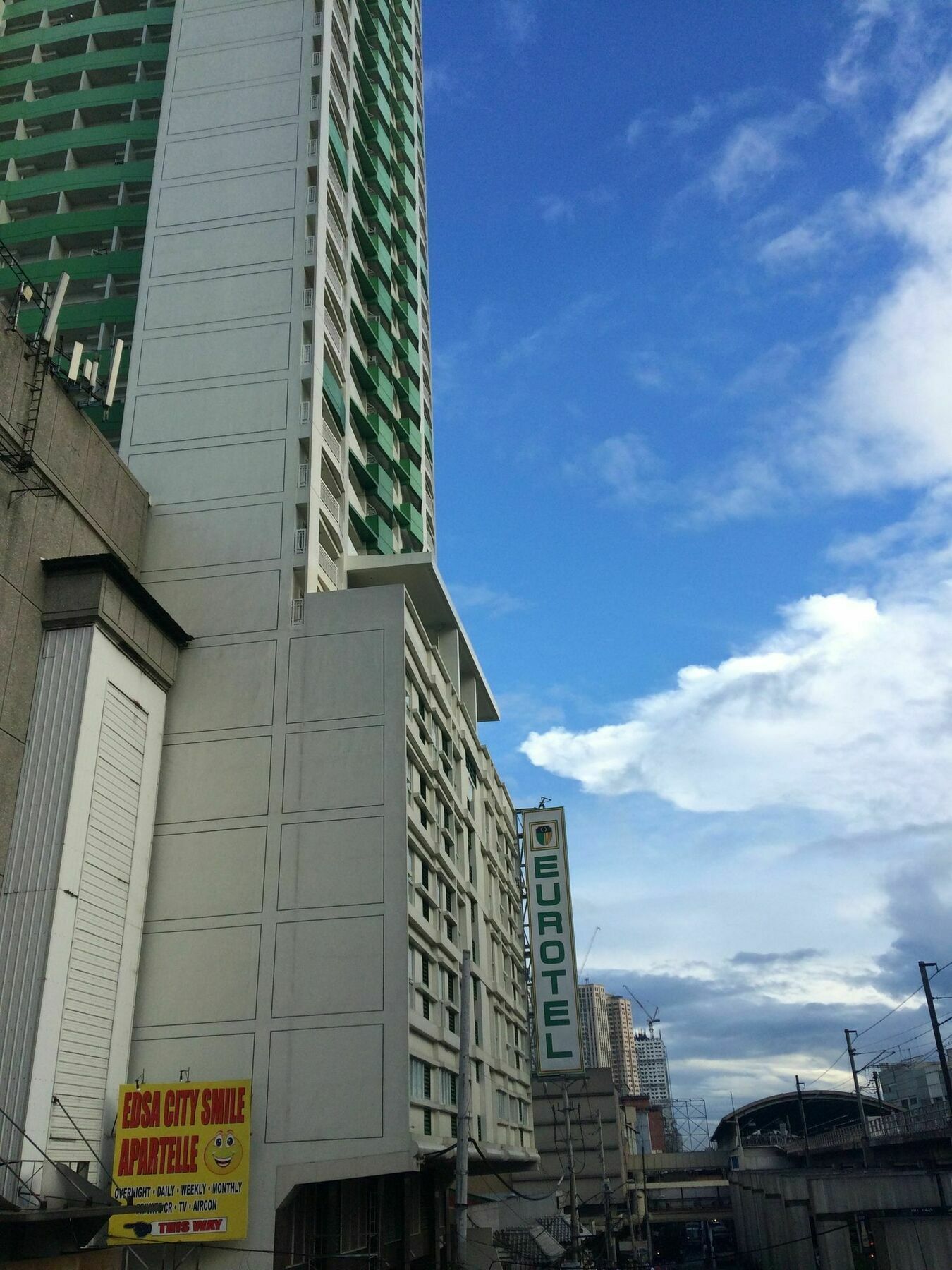 Eurotel Vivaldi Araneta Quezon City Εξωτερικό φωτογραφία
